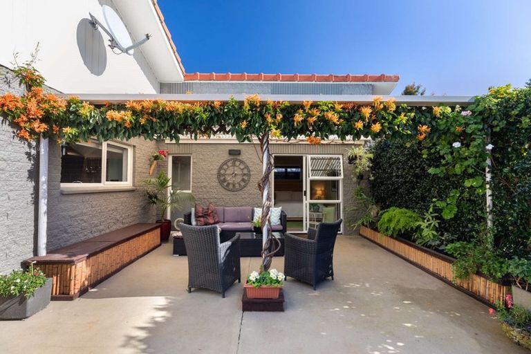 Photo of property in 10 Revell Court, Pukekohe, 2120