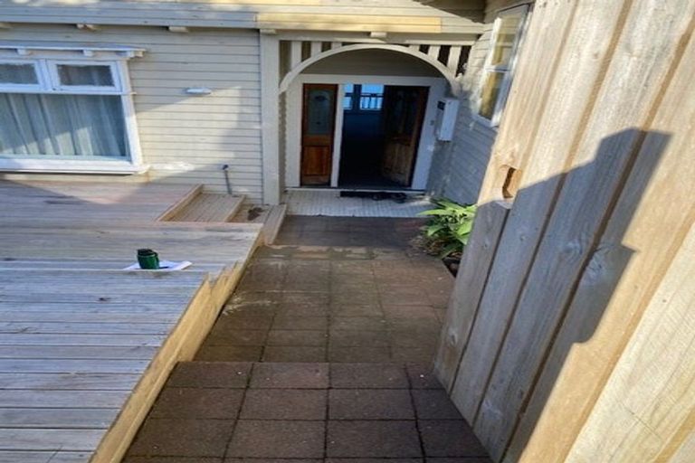 Photo of property in 55 Overtoun Terrace, Hataitai, Wellington, 6021