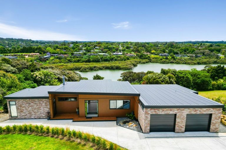 Photo of property in 62 Rarere Terrace, Kerikeri, 0230