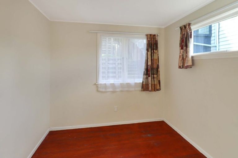 Photo of property in 40 Hathaway Avenue, Karori, Wellington, 6012
