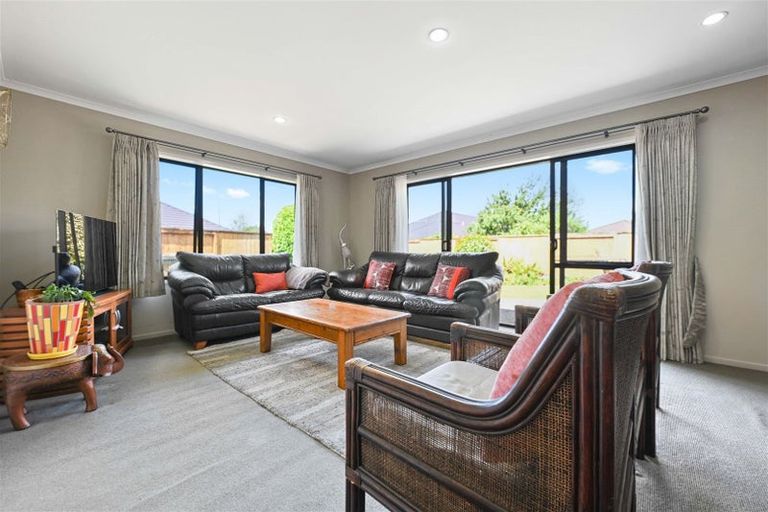 Photo of property in 12 Rosewood Court, Huntington, Hamilton, 3210