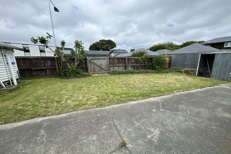 Photo of property in 11 Whiteleigh Avenue, Addington, Christchurch, 8024