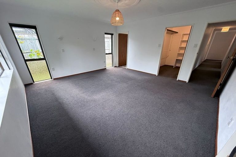 Photo of property in 104 Waterloo Crescent, Hokowhitu, Palmerston North, 4410