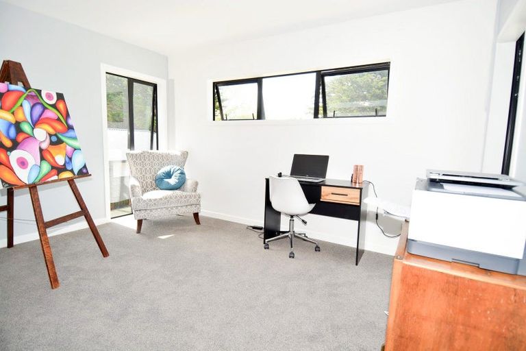 Photo of property in 77 Richfield Drive, Waikiwi, Invercargill, 9810