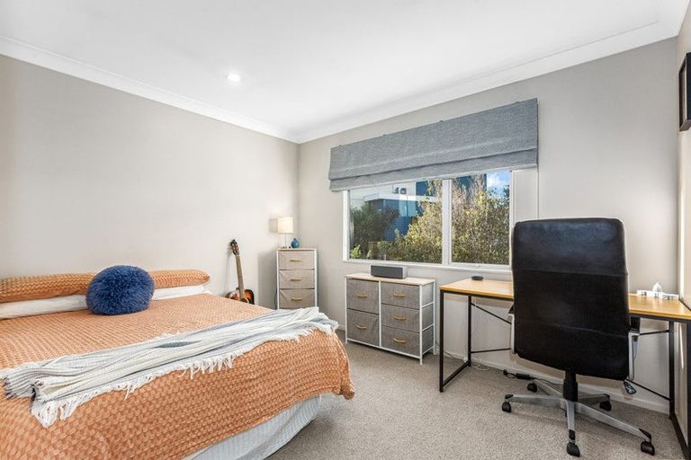 Photo of property in 9 Paremata Drive, Paremata, Porirua, 5024