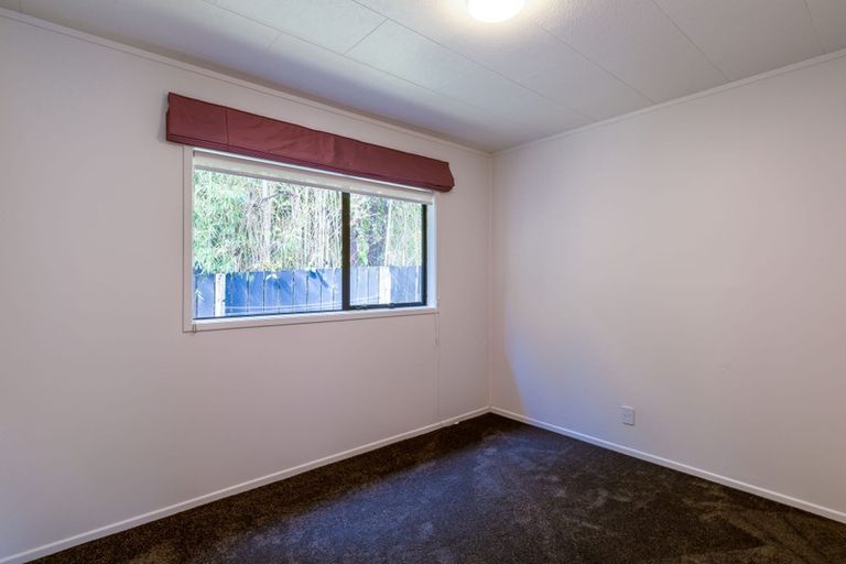 Photo of property in 184 Hutchinson Avenue, New Lynn, Auckland, 0600