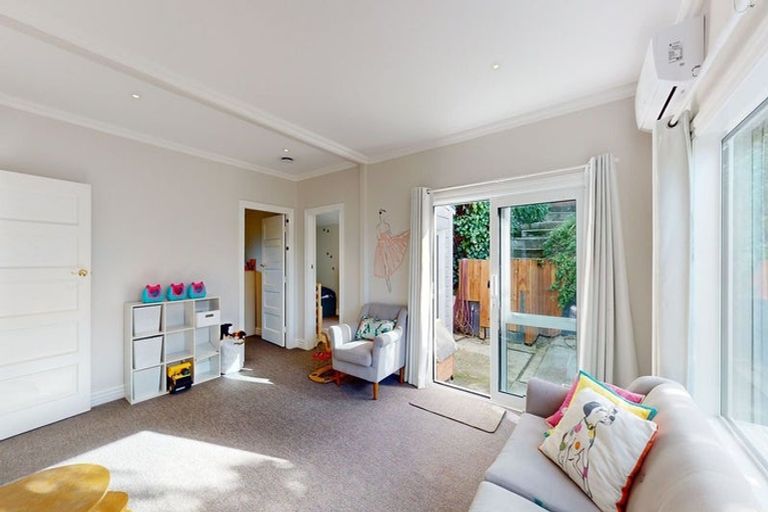 Photo of property in 59 Carlton Street, Melrose, Wellington, 6023