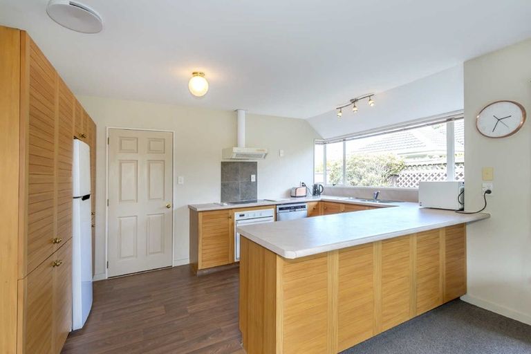 Photo of property in 424 Harewood Road, Harewood, Christchurch, 8051