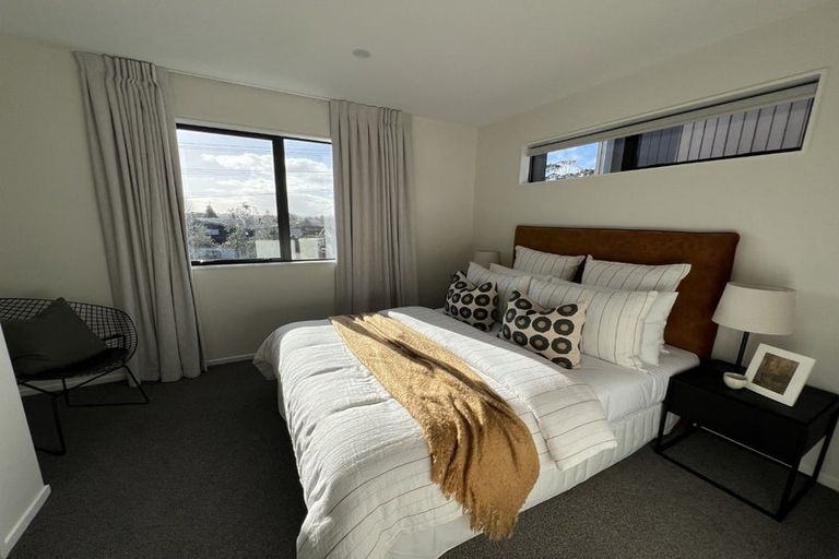 Photo of property in 357 Glengarry Road, Glen Eden, Auckland, 0602