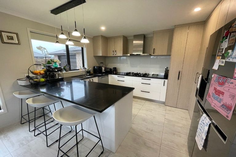 Photo of property in 20 Piharau Crescent, Hurdon, New Plymouth, 4310