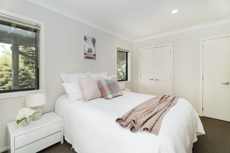 Photo of property in 28b Ronald Woolf Place, Churton Park, Wellington, 6037