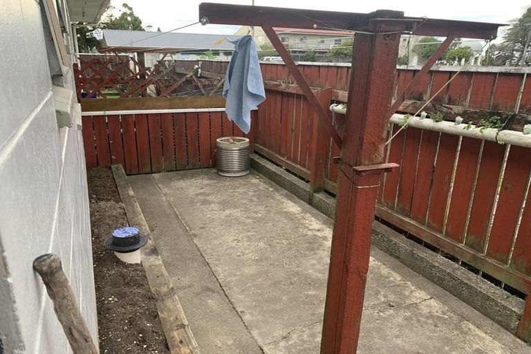 Photo of property in 12c Brougham Street, Westport, 7825