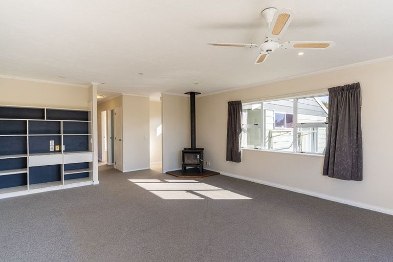 Photo of property in 26 Linwood Drive, Paraparaumu, 5032