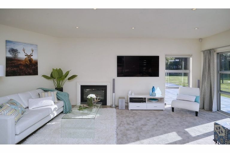 Photo of property in 38 Johns Road, Belfast, Christchurch, 8051