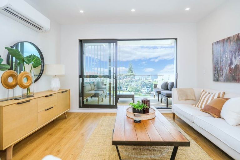 Photo of property in 406b Hibiscus Coast Highway, Orewa, 0931