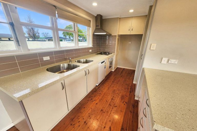 Photo of property in 181 Gloucester Street, Taradale, Napier, 4112