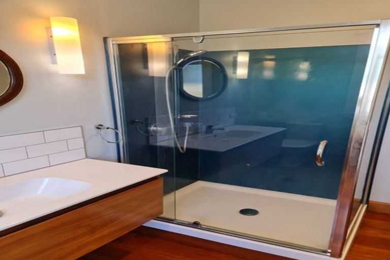 Photo of property in 23 Tilley Road, Paekakariki, 5034