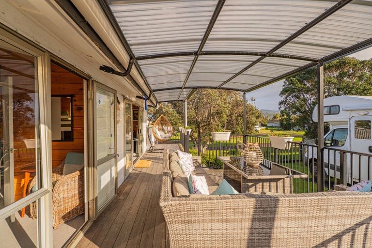 Photo of property in 6 Winderton Way, Pauanui, Hikuai, 3579