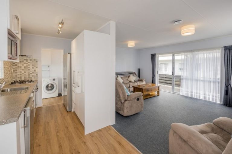 Photo of property in 13 Vogel Street, Levin, 5510