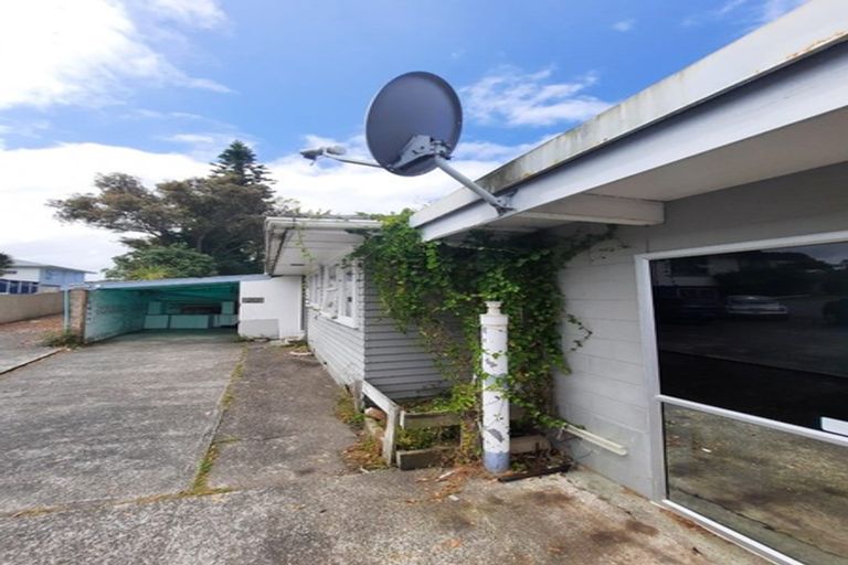 Photo of property in 84 Weldene Avenue, Glenfield, Auckland, 0629