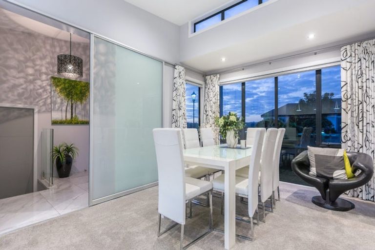 Photo of property in 6 The Fjord, Aotea, Porirua, 5024