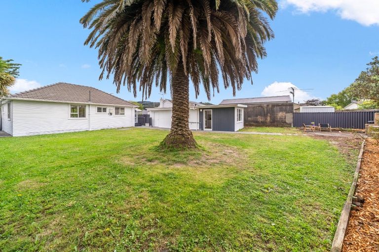 Photo of property in 4 Routley Crescent, Elderslea, Upper Hutt, 5018