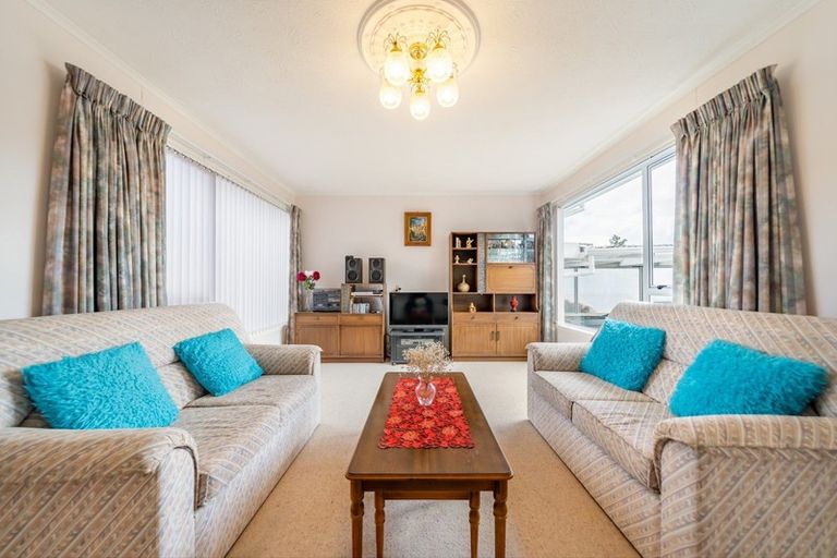 Photo of property in 13 Benge Crescent, Clouston Park, Upper Hutt, 5018
