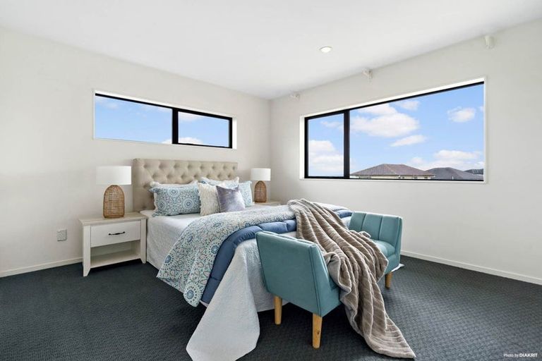 Photo of property in 69 Kirikiri Drive, Papakura, 2110