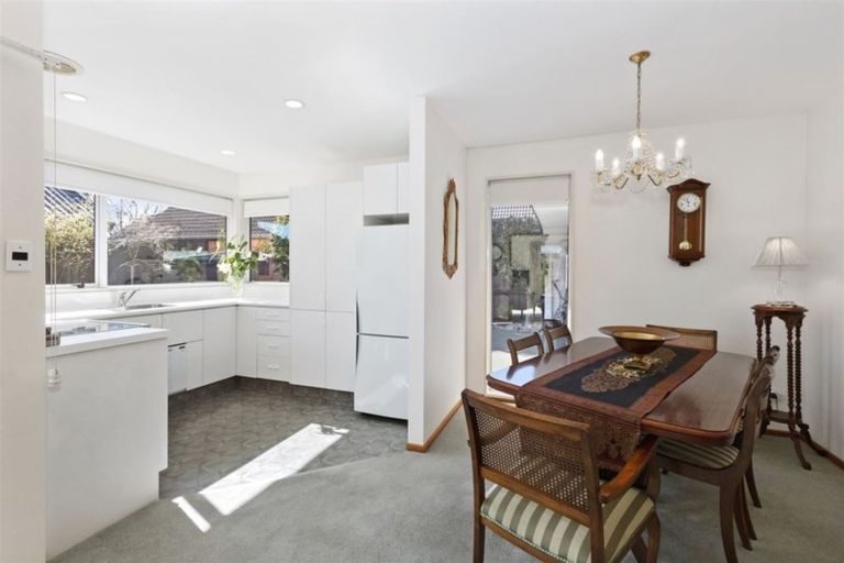 Photo of property in 64 Apsley Drive, Avonhead, Christchurch, 8042