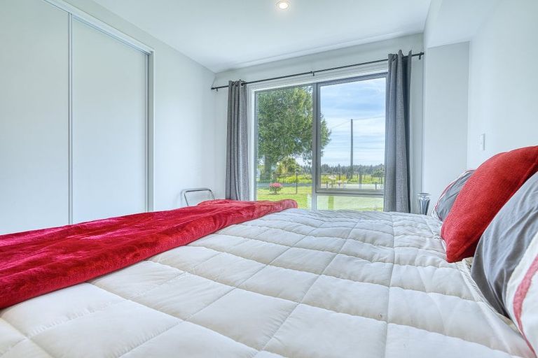 Photo of property in 91 Beach Road, Kakapotahi, Ross, 7885