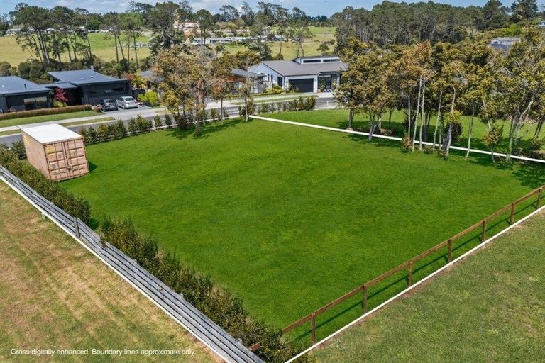 Photo of property in 2 Kelly Road, Riverhead, 0820