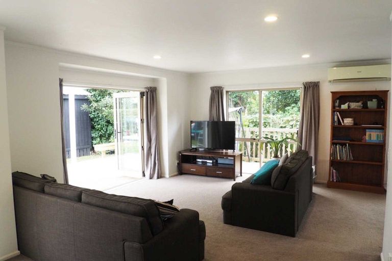 Photo of property in 50a Kitchener Road, Waiuku, 2123