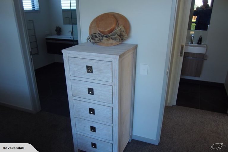 Photo of property in 52 Mount Linton Avenue, Wanaka, 9305