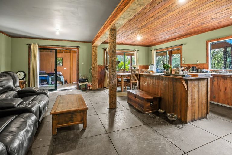 Photo of property in 50 Crown Hill Road, Paeroa, 3674