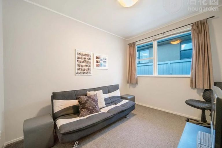 Photo of property in 11 The Anchorage, Sunnyhills, Auckland, 2010
