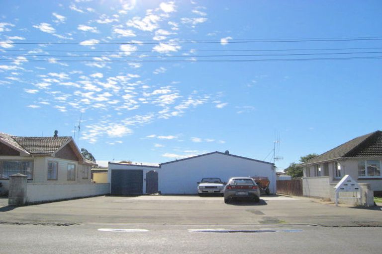 Photo of property in 2 Balmoral Street, Oamaru North, Oamaru, 9400