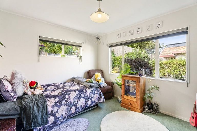 Photo of property in 10 Palmgreen Court, Stanmore Bay, Whangaparaoa, 0932