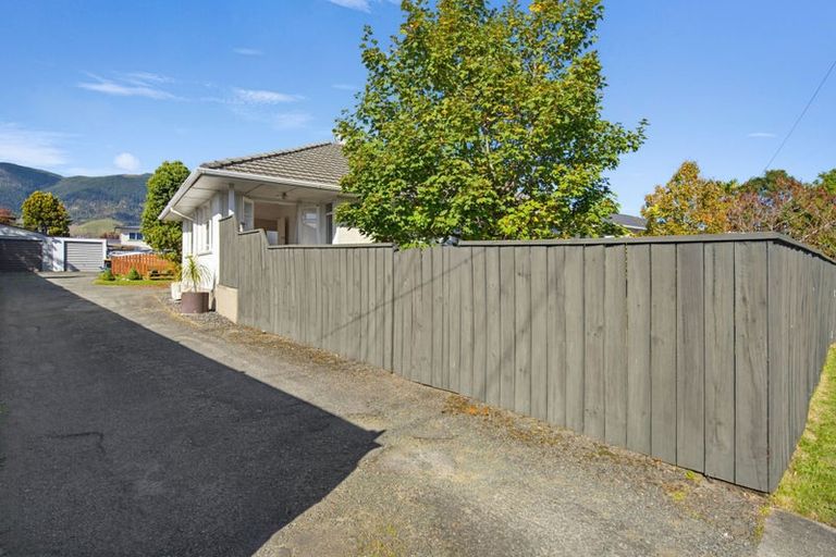 Photo of property in 1/50 Manson Avenue, Stoke, Nelson, 7011