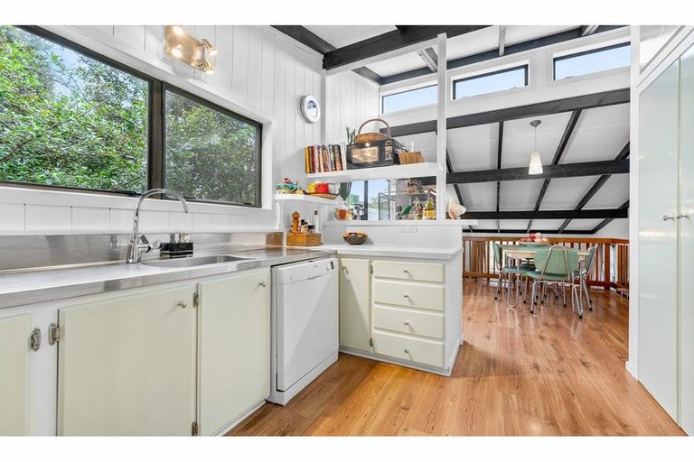 Photo of property in 49 Withers Road, Glen Eden, Auckland, 0602