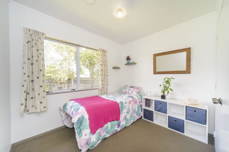 Photo of property in 97 Hillcrest Drive, Kelvin Grove, Palmerston North, 4414