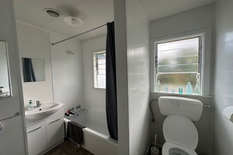 Photo of property in 3-7 Domain Road, Haumoana, 4102