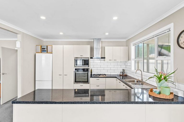 Photo of property in 186 Naenae Road, Naenae, Lower Hutt, 5011
