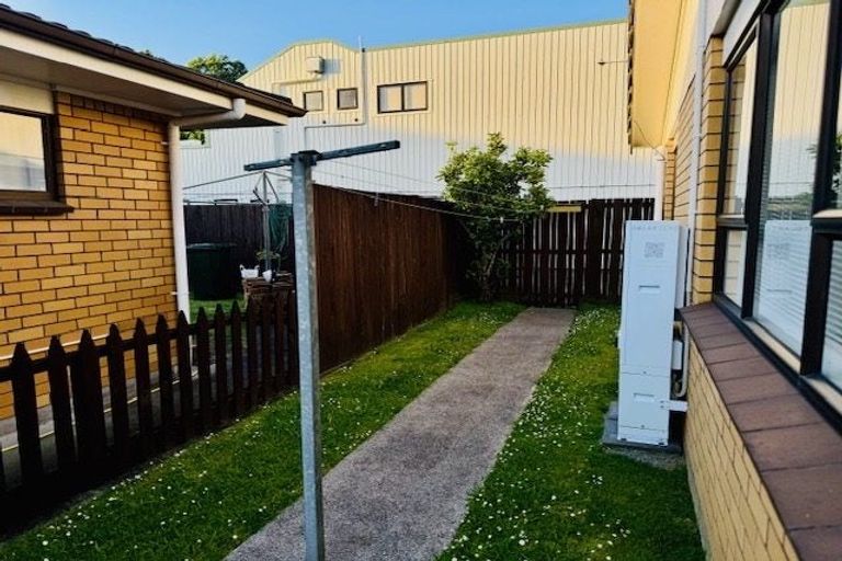 Photo of property in 4/327 Great South Road, Papakura, 2110