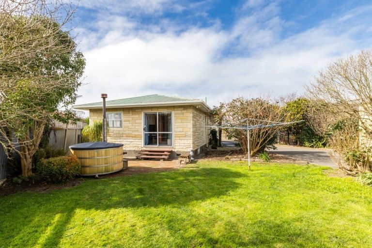 Photo of property in 32 Hyla Road, Haumoana, 4102