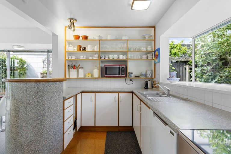 Photo of property in 49a Gracefield Avenue, Christchurch Central, Christchurch, 8013