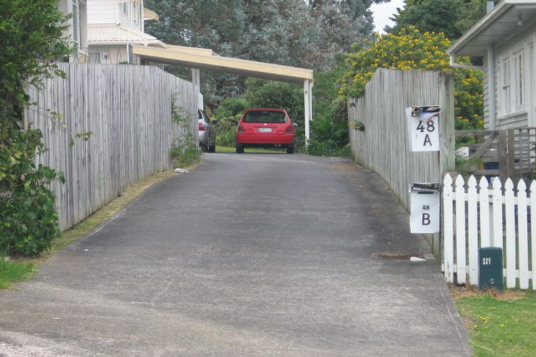 Photo of property in 1/48 Seaview Road, Glenfield, Auckland, 0629