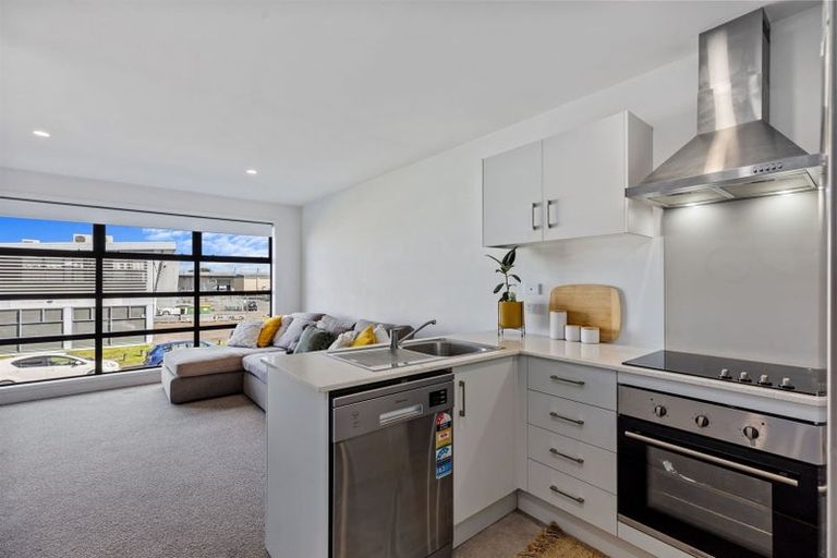 Photo of property in 17 Owens Place, Mount Maunganui, 3116