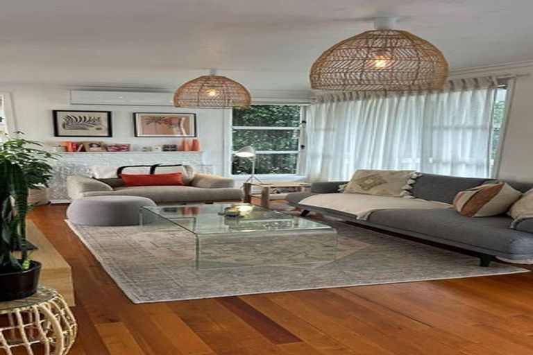 Photo of property in 1/11 Tristram Avenue, Forrest Hill, Auckland, 0620