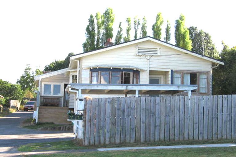 Photo of property in 43 Gardner Avenue, New Lynn, Auckland, 0600