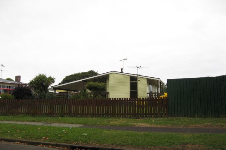 Photo of property in 1 Mcshane Street, Pukekohe, 2120